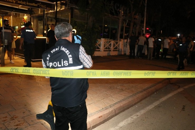 Adana’da meyhaneye silahlı saldırı: 3 yaralı