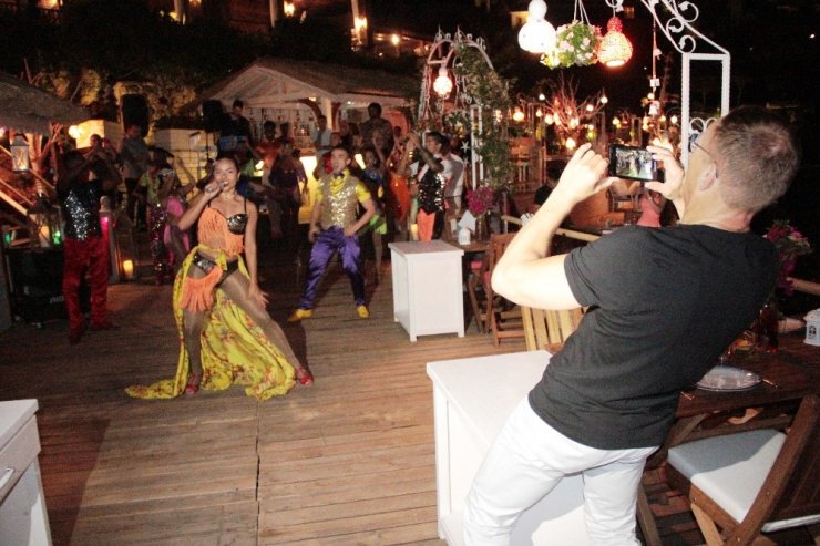 Jean Claude Van Damme Türkiye’yi öve öve bitiremedi