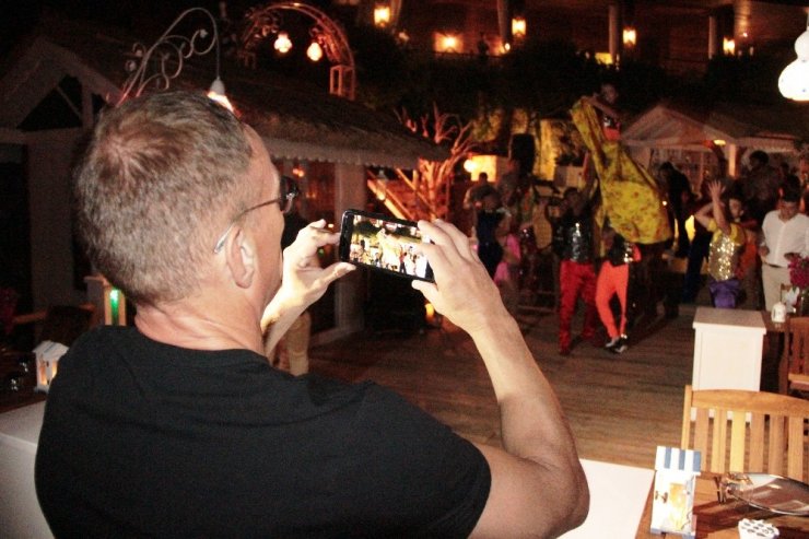 Jean Claude Van Damme Türkiye’yi öve öve bitiremedi