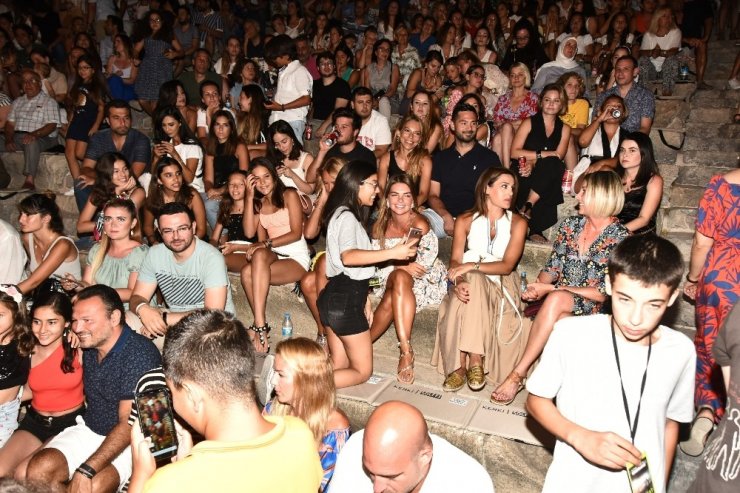 Beren Saat, Kenan Doğulu ayrılık iddialarına son noktayı koydu