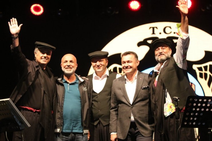 Alanya’da Hüsnü Şenlendirici ve Cengiz Kurtoğlu rüzgarı