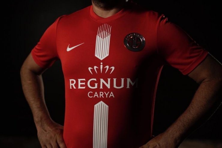 Antalyaspor’dan Ali Gürbüz’lü forma tanıtımı