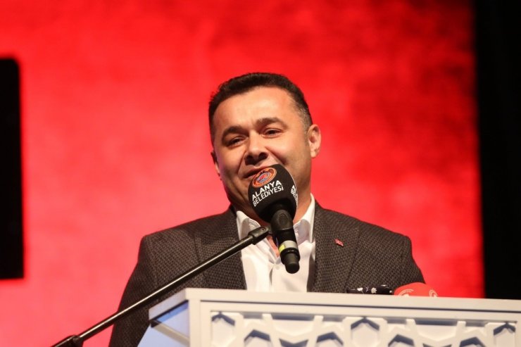 Alanya’da Hüsnü Şenlendirici ve Cengiz Kurtoğlu rüzgarı