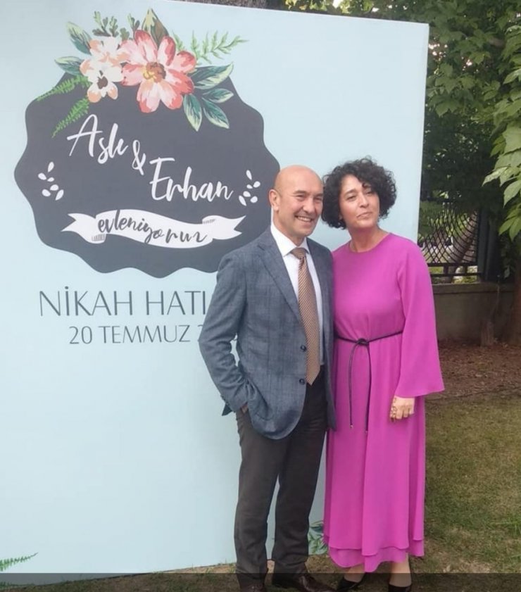 İzmir’in önemli isimlerini buluşturan nikah