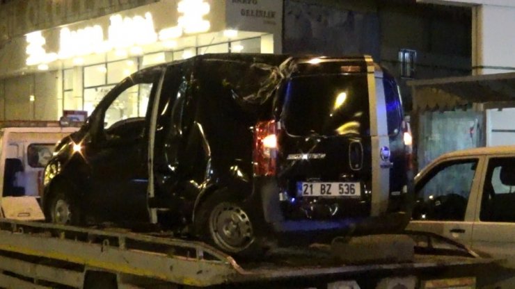 Diyarbakır’da trafik kazası: 2 yaralı