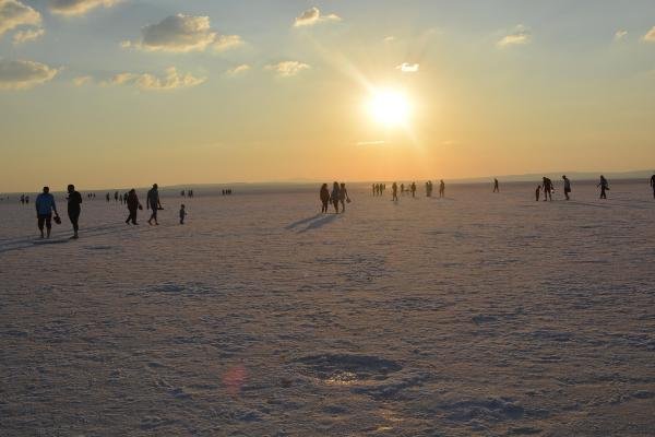 Tuz Gölü'ne ziyaretçi akını