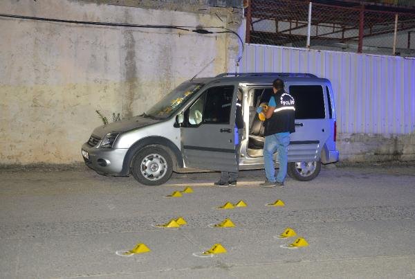 Hafif ticari aracında silahlı saldırıya uğrayan güvenlik görevlisi öldü