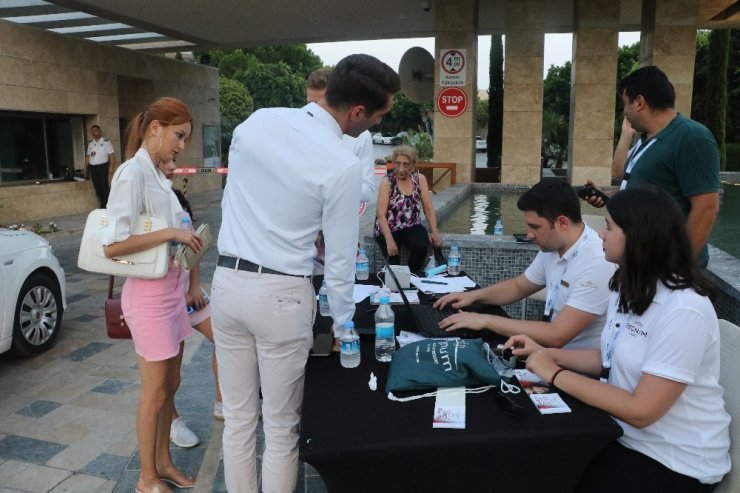 Antalya’da Jennifer Lopez rüzgarı