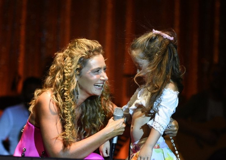 Çeşme’de Sıla ile bayram coşkusu