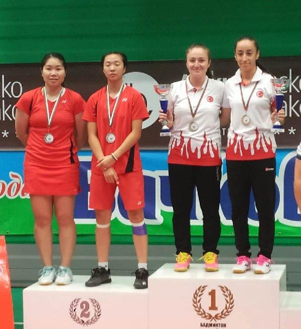 Milli badmintonculardan 2 altın ve 2 bronz madalya