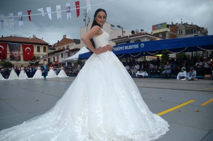 Taşköprü’de güzeller yarıştı