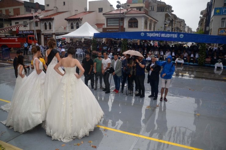 Taşköprü’de güzeller yarıştı