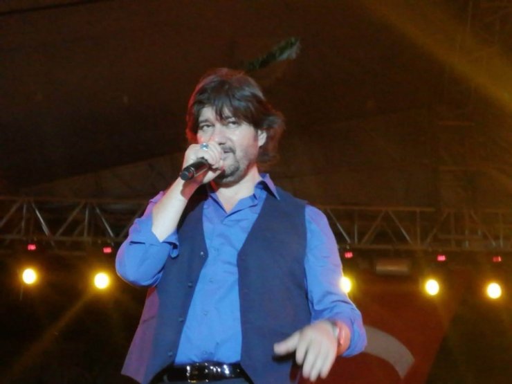 Ahmet Şafak hayranları ile Bekilli’de bir araya geldi