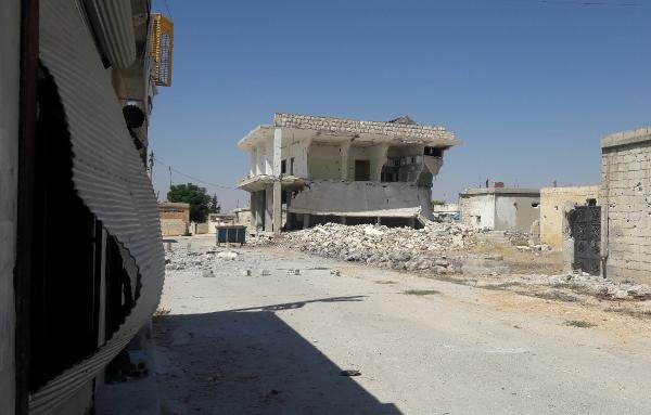 İdlib hayalet kente dönüyor