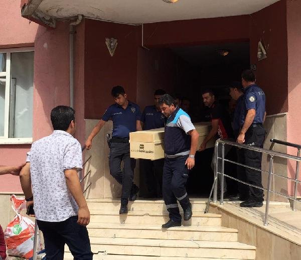Konya'da dehşet!! Uzaklaştırma kararı bulunan koca, eşini 20 yerinden bıçaklayıp öldürdü