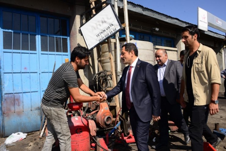 Vali Mustafa Masatlı, sanayi sitesi esnafını ziyaret etti