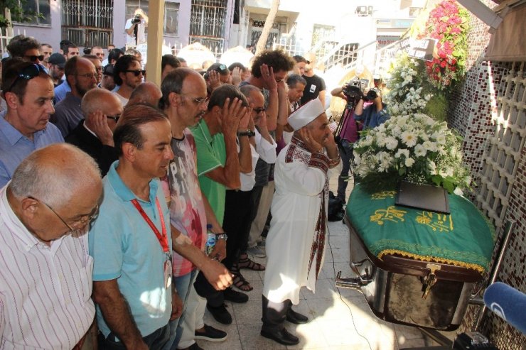 Sezen Aksu’nun baba acısı