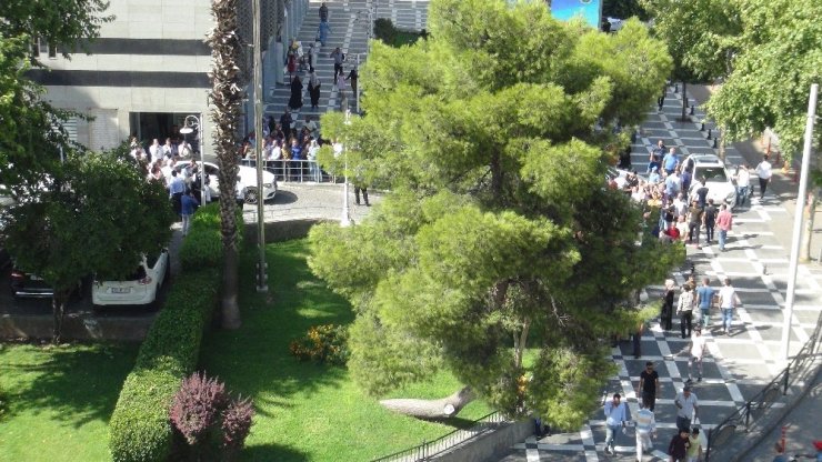 Tatlıses’e memleketinde sevgi seli