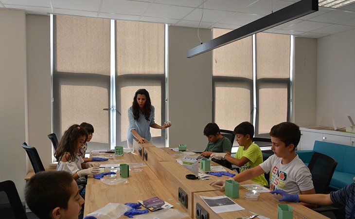 Samsun Teknopark’ta çocuklar bilimle coştu