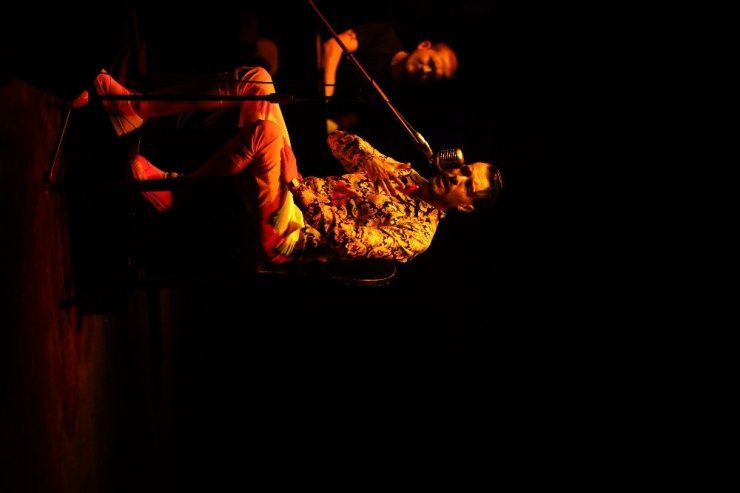 Cem Adrian Sapanca’da sahne aldı