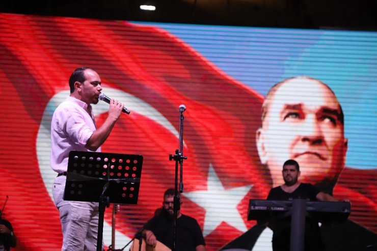 Cevdet Bağca’dan muhteşem konser