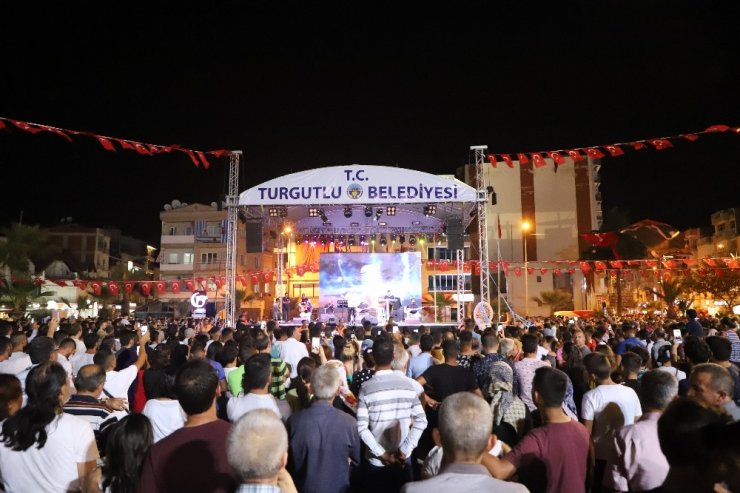 Cevdet Bağca’dan muhteşem konser