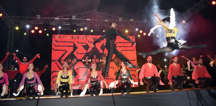 Ziynet Sali, Kastamonuluları düğününe davet etti