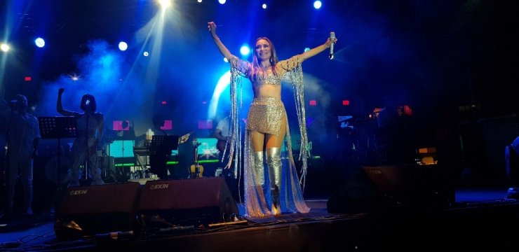 Altın Güvercin’de Ziynet Sali coşkusu