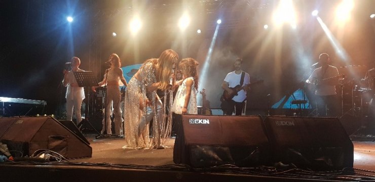 Altın Güvercin’de Ziynet Sali coşkusu