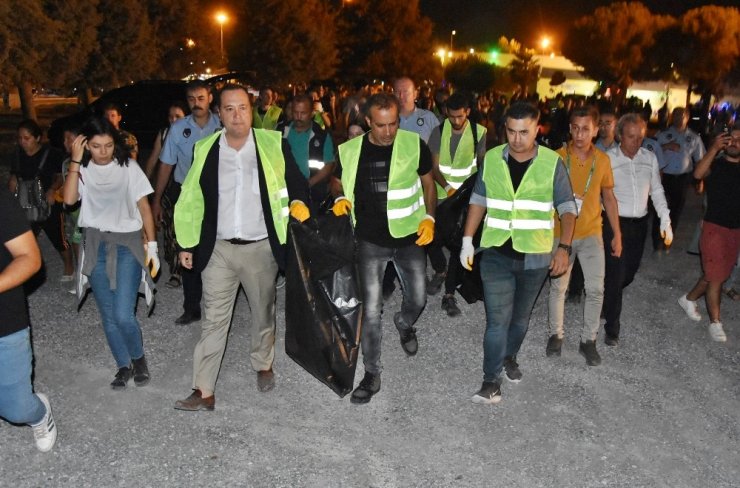 Haluk Levent’ten konser sonrası temizlik