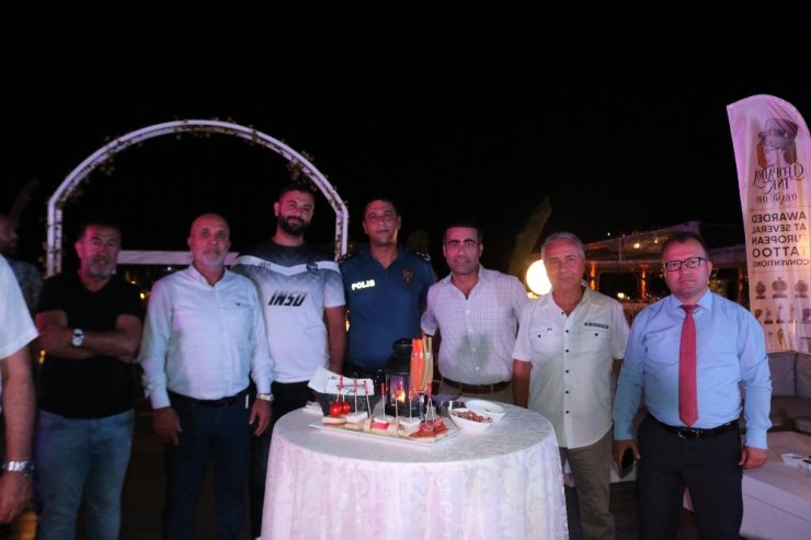 Fin güzellere Türk kokteyli