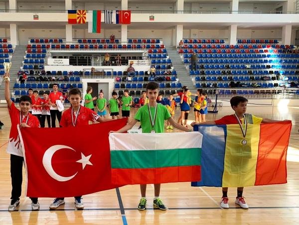 Badmintonda şampiyon Türkiye