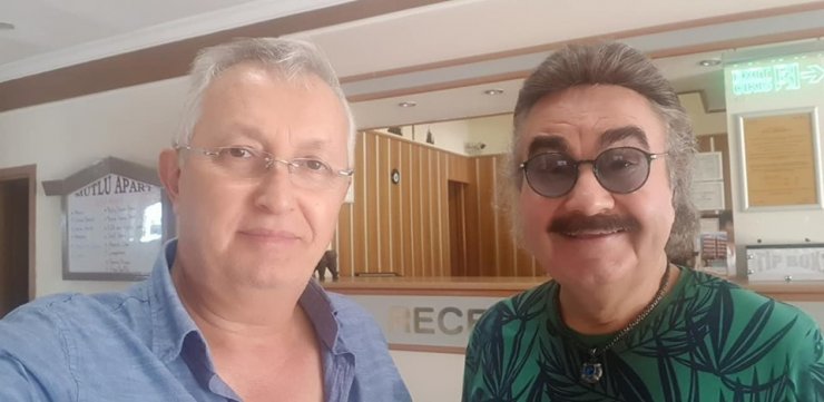 THM sanatçısı Seyit Al, tatil için Didim’i tercih etti