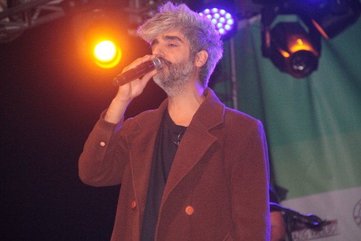 Elazığ’ı coşturan Manuş Baba: "Hala ekmek arası salça yiyorum"