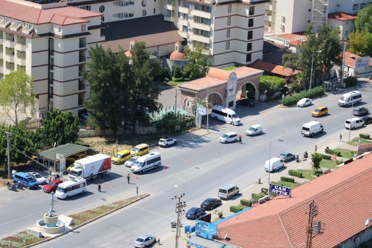 Antalya’da turizm bölgelerine havadan trafik denetimi
