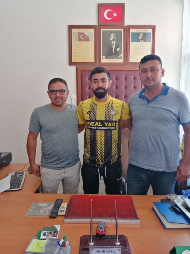 Salihli Kapancıspor transferlerini tanıttı