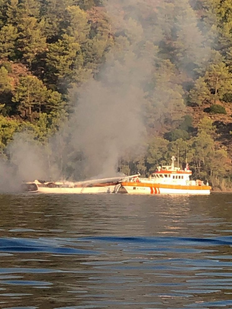 Fethiye’de gulet teknede yangın: 1 ölü, 4 yaralı