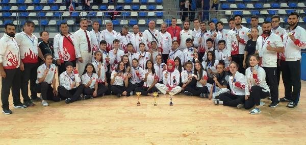 Tekvando Milli Takımı, Balkan Şampiyonası'nı zirvede bitirdi