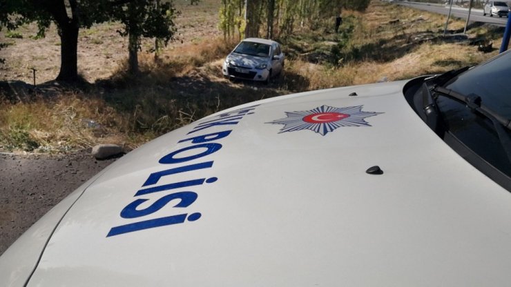 Aksaray’da otomobil şarampole düştü: 1 yaralı