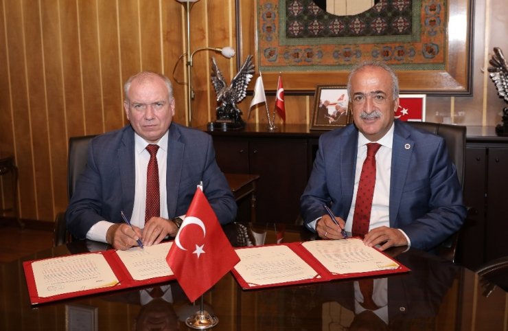 Atatürk Üniversitesi Rusya ile işbirliği protokolü imzaladı