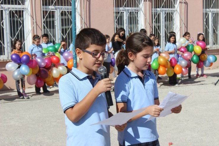 Osmaneli’de İlköğretim Haftası kutlamaları