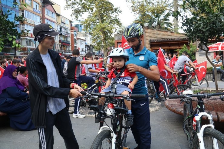 Rize’de Avrupa Hareketlilik Haftası kapsamında bisiklet turu düzenlendi