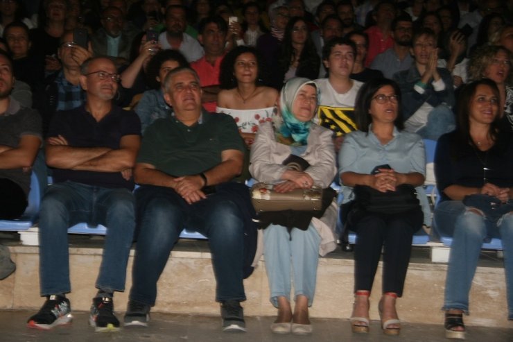 MFÖ Denizli’de sahne aldı