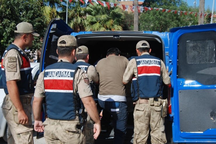 Hatay’da göçmen kaçakçılığı operasyonu: 3 kişi tutuklandı