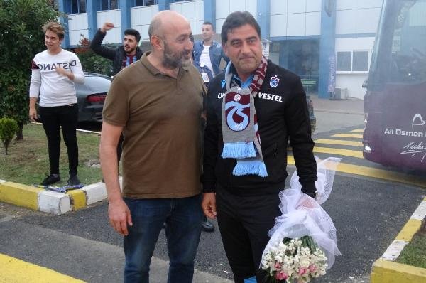Trabzonsporlu taraftarlardan Ünal Karaman'a destek