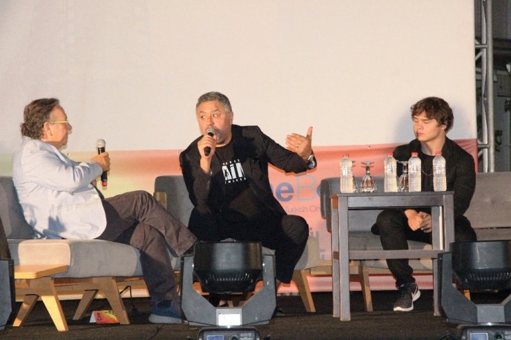 Naim Süleymanoğlu’nu canlandıran Hayat Van Eck’i görenler şaşkınlığını gizleyemedi