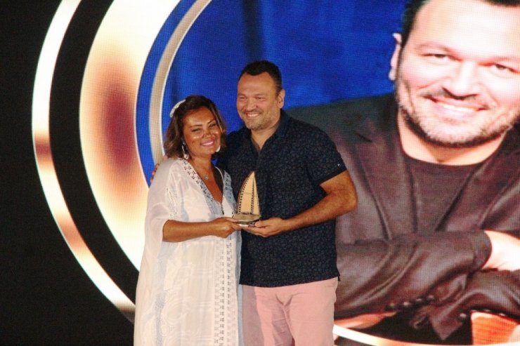 Ali Sunal’ın gözyaşları sel oldu