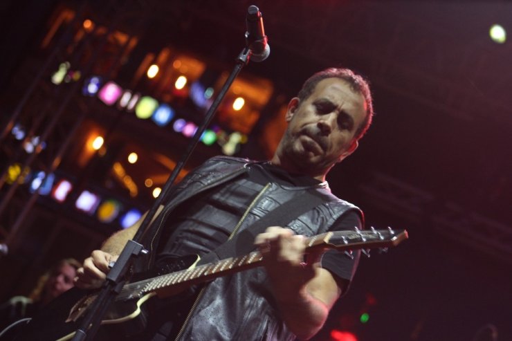 Bandırma’da Haluk Levent rüzgârı