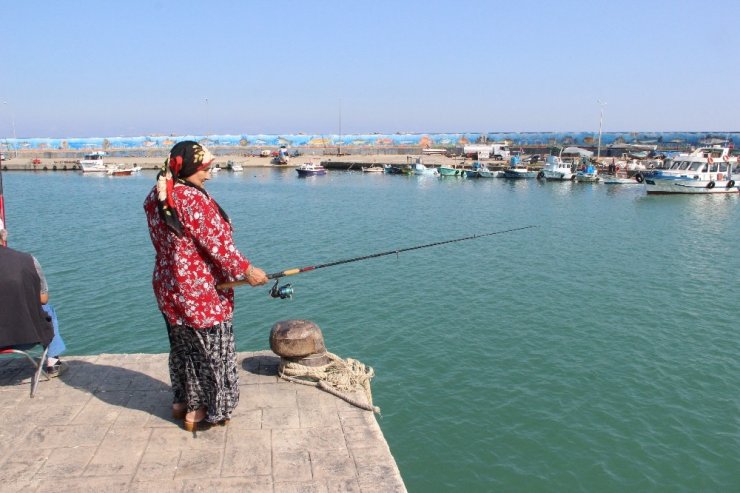 Karadeniz’de olta balıkçıları da sezondan umutlu değil