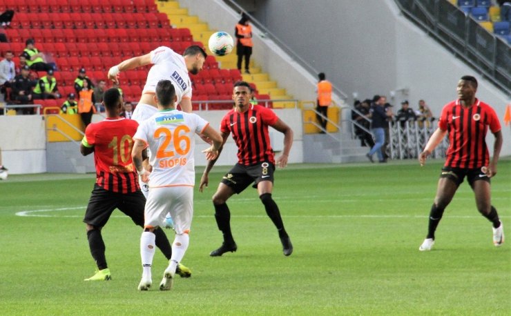 Süper Lig: Gençlerbirliği: 1 - Aytemiz Alanyaspor: 0 (İlk yarı)
